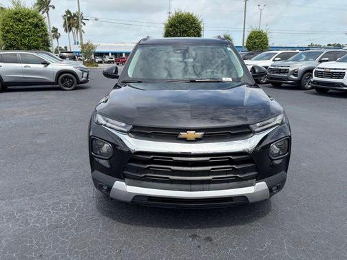 Mosaic Black Metallic 2023 Chevrolet Trailblazer LT
