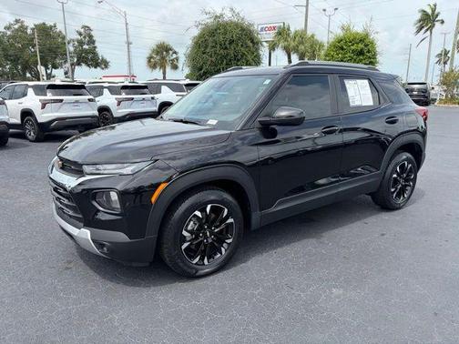 Mosaic Black Metallic 2023 Chevrolet Trailblazer LT