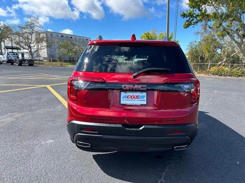 2023 GMC Acadia AWD SLE
