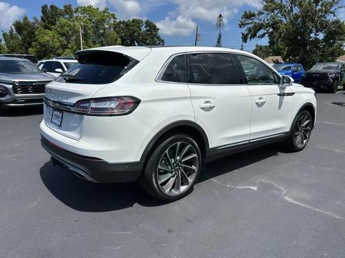 2022 Lincoln Nautilus Reserve