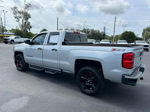 Silver Ice Metallic 2018 Chevrolet Silverado 1500 2LT