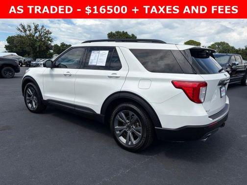 White 2021 Ford Explorer XLT