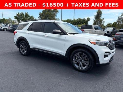 White 2021 Ford Explorer XLT
