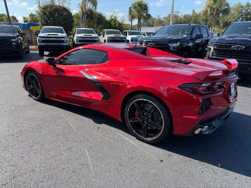 Red Mist Metallic Tintcoat 2022 Chevrolet Corvette Stingray w/2LT