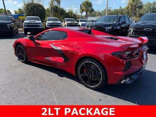 Red Mist Metallic Tintcoat 2022 Chevrolet Corvette Stingray w/2LT
