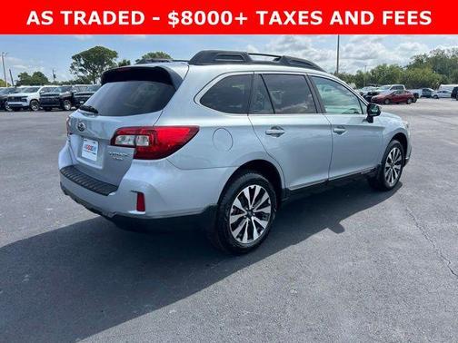 Ice Silver Metallic 2015 Subaru Outback 3.6R Limited