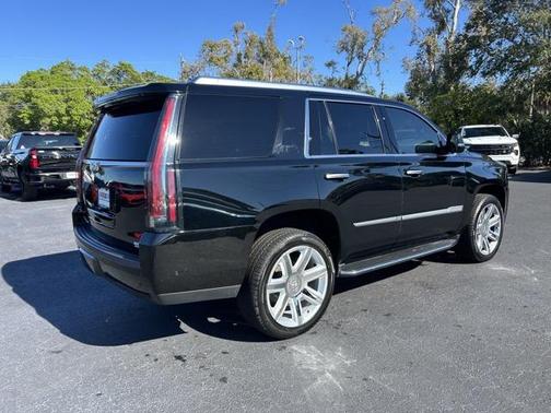 2019 Cadillac Escalade Luxury