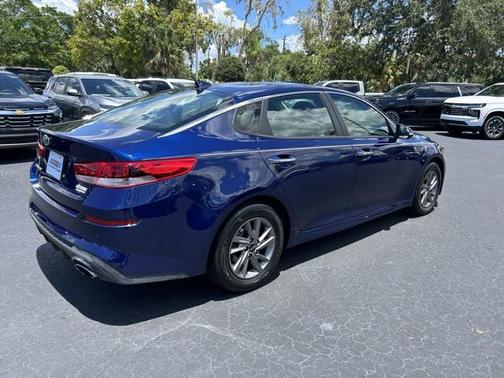 2020 Kia Optima LX