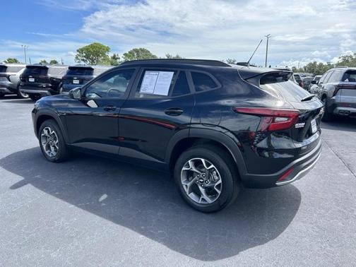 2024 Chevrolet Trax LT