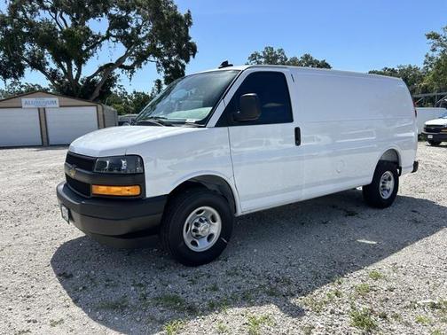 2025 Chevrolet Express 2500 RWD 2500 Regular Wheelbase WT