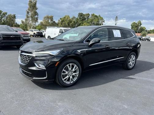 2023 Buick Enclave Essence FWD