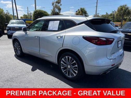 Silver Ice Metallic 2019 Chevrolet Blazer Premier