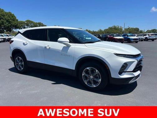 Summit White 2025 Chevrolet Blazer 2LT