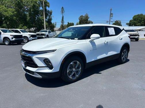Summit White 2025 Chevrolet Blazer 2LT