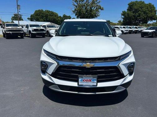 Summit White 2025 Chevrolet Blazer 2LT