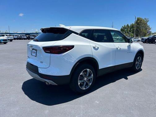 Summit White 2025 Chevrolet Blazer 2LT