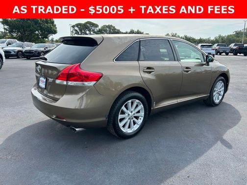 Golden 2010 Toyota Venza Base