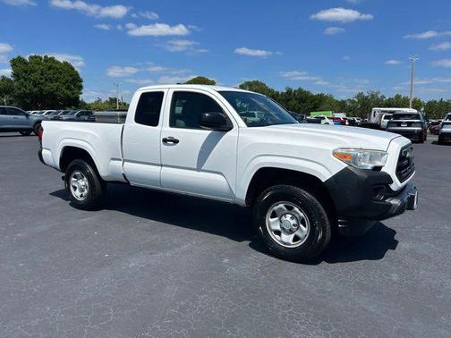 2019 Toyota Tacoma SR