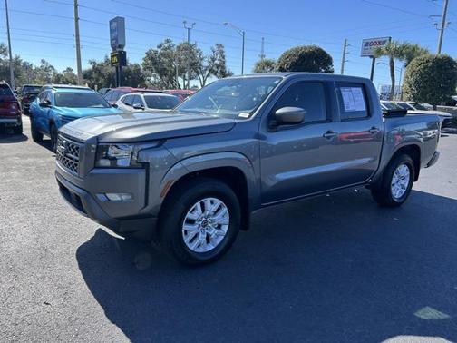 2024 Nissan Frontier SV