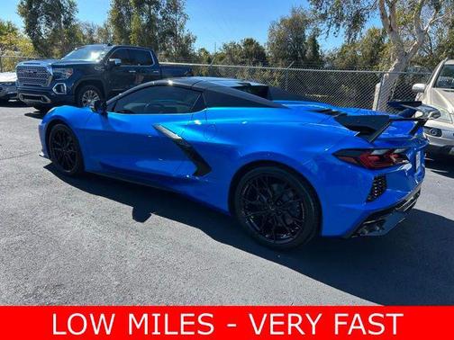 2025 Chevrolet Corvette Stingray w/2LT