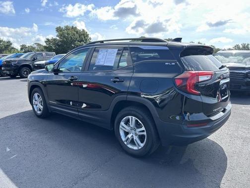 2022 GMC Terrain SLE
