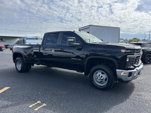 2024 Chevrolet Silverado 3500 LT