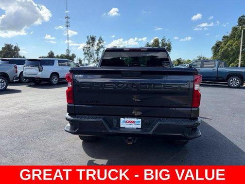 Dark Ash Metallic 2023 Chevrolet Silverado 1500 Custom