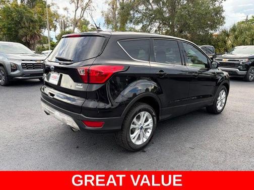 Agate Black Metallic 2019 Ford Escape SE