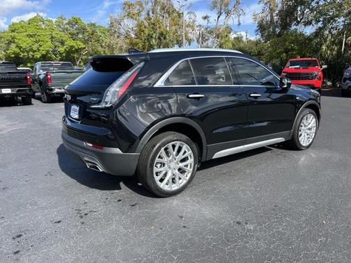 2021 Cadillac XT4 Premium Luxury