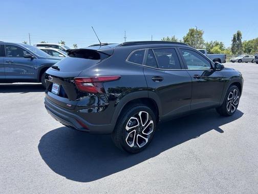 2025 Chevrolet Trax FWD 2RS