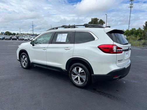 Crystal White Pearl 2019 Subaru Ascent Premium 7-Passenger