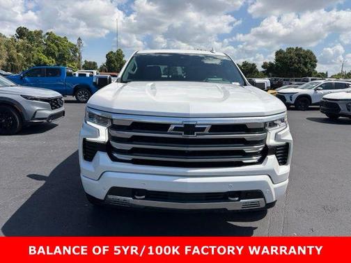 Iridescent Pearl Tricoat 2023 Chevrolet Silverado 1500 High Country