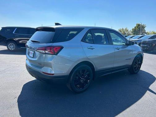 2023 Chevrolet Equinox LS