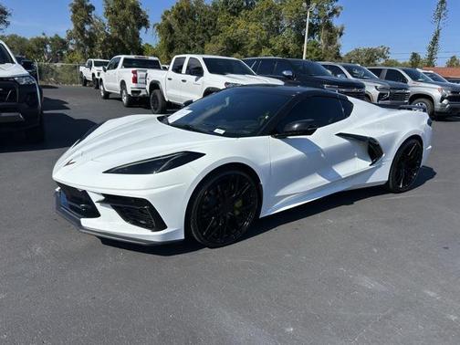 2020 Chevrolet Corvette Stingray w/3LT