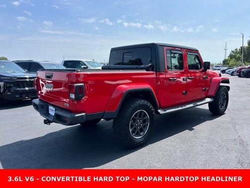 Firecracker Red Clearcoat 2023 Jeep Gladiator Overland