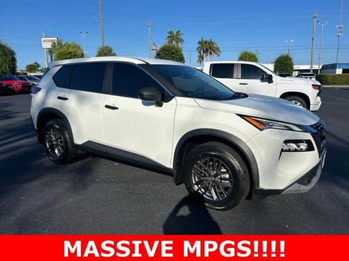 Glacier White 2023 Nissan Rogue S