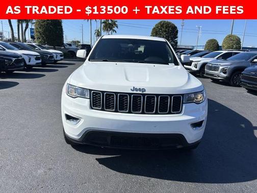 2019 Jeep Grand Cherokee Laredo