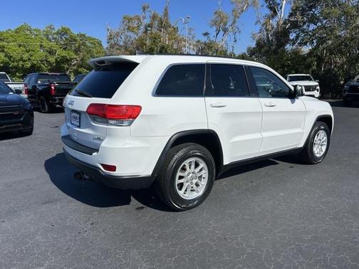 2019 Jeep Grand Cherokee Laredo