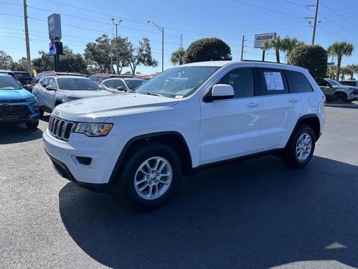 2019 Jeep Grand Cherokee Laredo