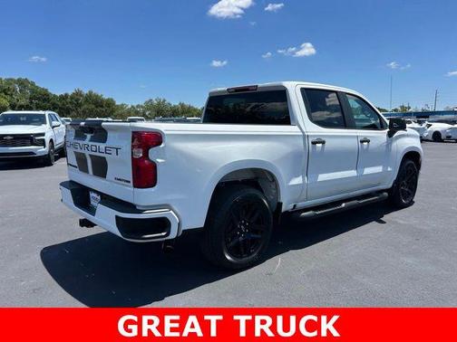 Summit White 2024 Chevrolet Silverado 1500 Custom
