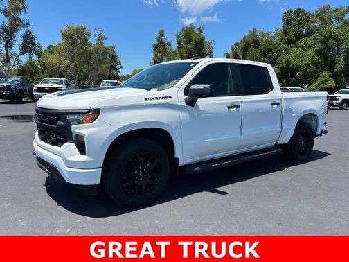 Summit White 2024 Chevrolet Silverado 1500 Custom