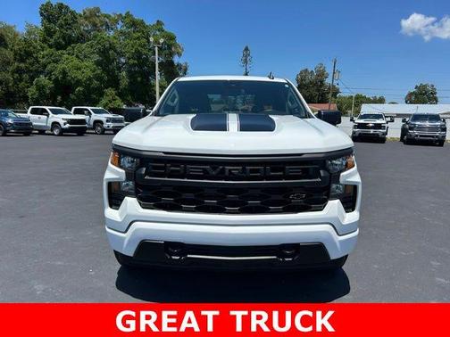 Summit White 2024 Chevrolet Silverado 1500 Custom