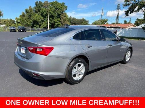 Sterling Gray Metallic 2024 Chevrolet Malibu 1LS
