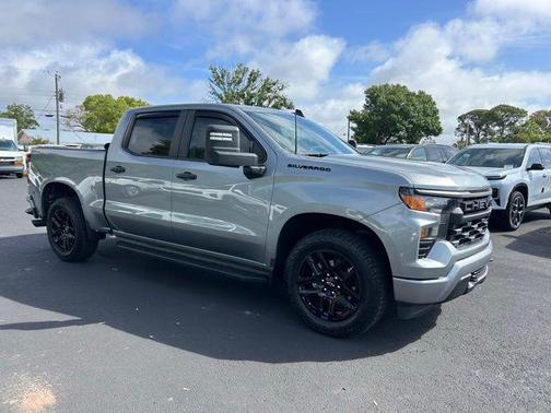 Sterling Gray Metallic 2023 Chevrolet Silverado 1500 Custom