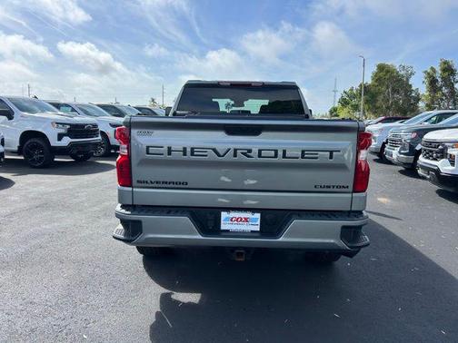 Sterling Gray Metallic 2023 Chevrolet Silverado 1500 Custom