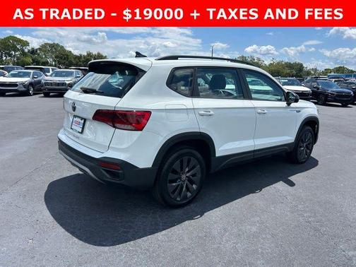 Pure White 2024 Volkswagen Taos 1.5T S
