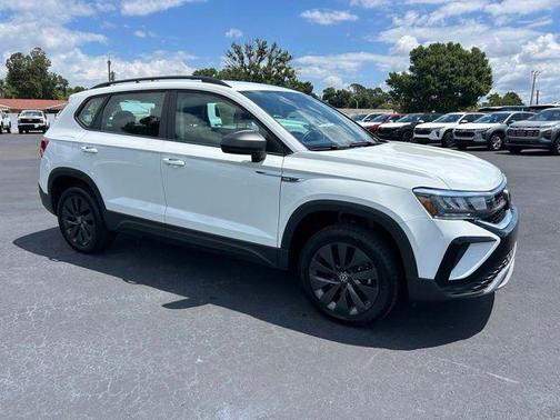 Pure White 2024 Volkswagen Taos 1.5T S