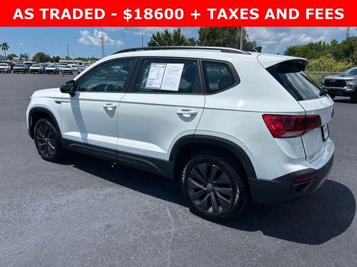 Pure White 2024 Volkswagen Taos 1.5T S