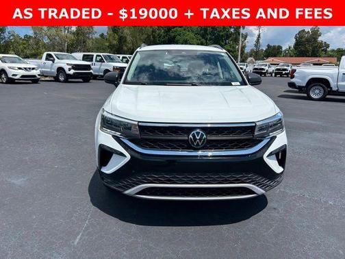 Pure White 2024 Volkswagen Taos 1.5T S