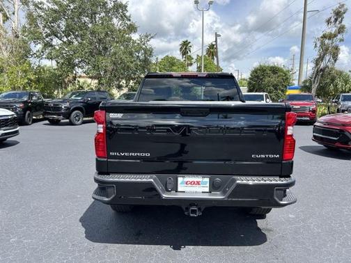 2024 Chevrolet Silverado 1500 Custom